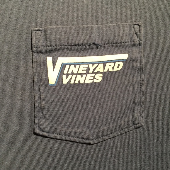 Vineyard Vines shirt size small - Picture 2 of 4
